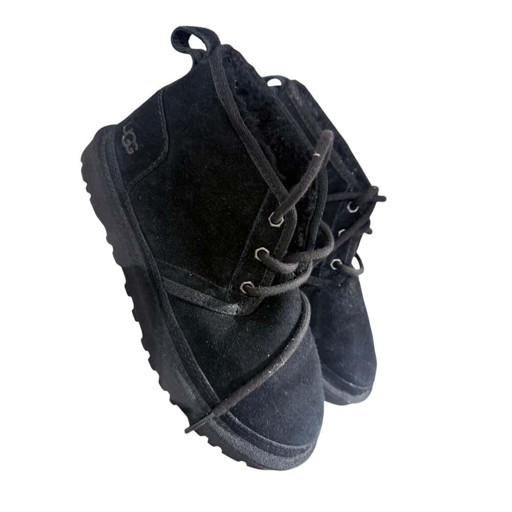 UGG Black Suede Lace Up Ankle Boots Women’s Size 7 Fur Lined Winter Shoes